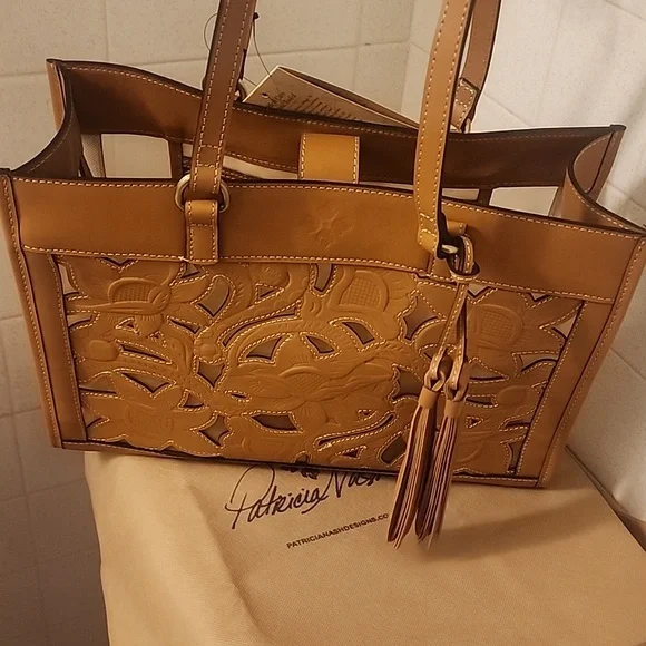 PATRICIA NASH Gianella Tote Mesh Cavo Appllique Tooled - Picture 6 of 10